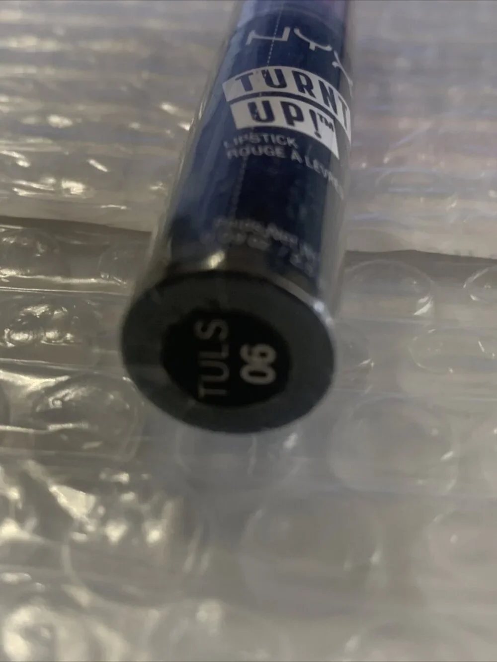 NYX Cosmetics Turnt Up! Lipstick, Hollywood Red NEW TULS06 new sealed